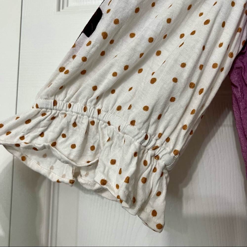 Bl-nk London Lavender and Mustard Floral V-Neck Blouse - Picture 5 of 8